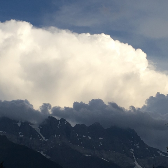 Chalet Ingas A quaint B&B in the picturesque hills of Troistorrents